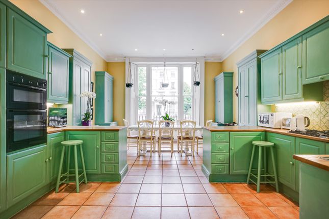 Flat for sale in Clifton Gardens, Little Venice
