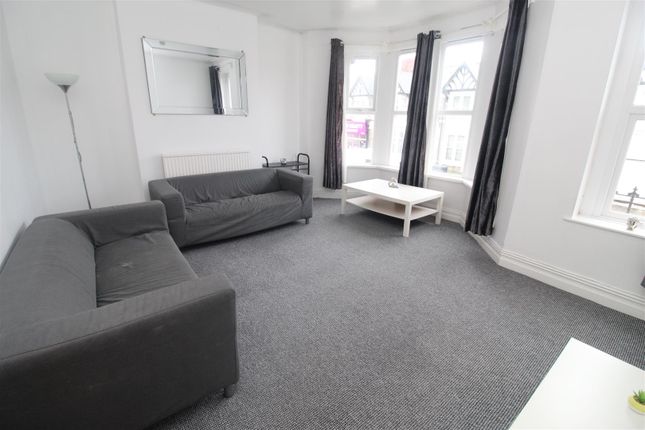 Flat to rent in Whitchurch Road, Heath, Cardiff