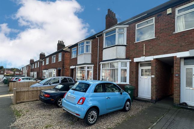 Thumbnail Town house for sale in Woodlands Drive, Loughborough