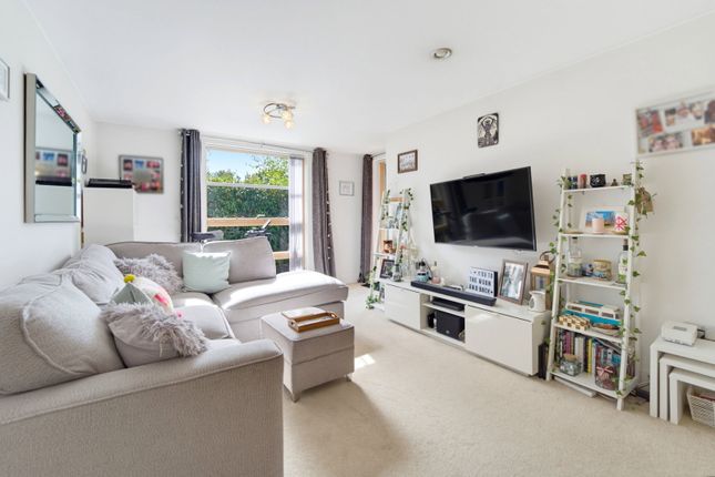 34, Pretoria Road, Chertsey photo 3