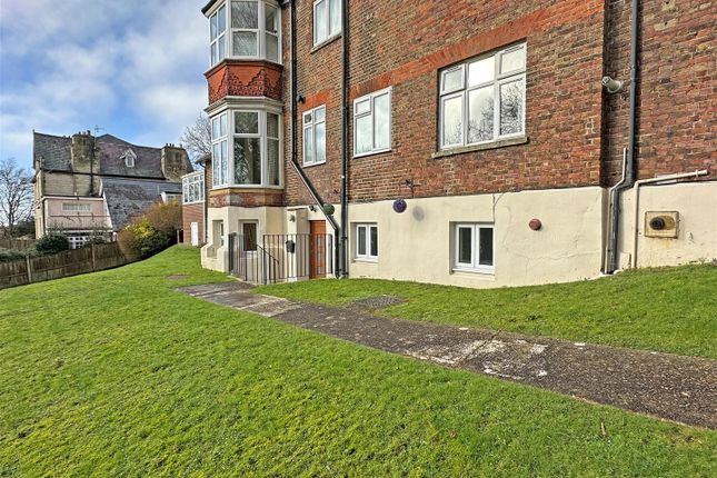 Flat 1 The Copse, 47, Alma Road, Reigate photo 3