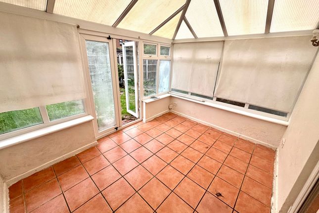 151 Burdetts Road, Dagenham photo 4