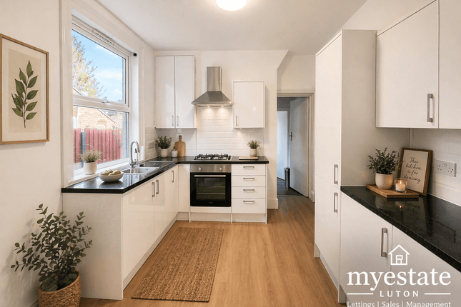 37 Lyndhurst Road, Luton photo 4