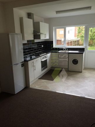 Thumbnail Flat to rent in Greenhill Road, Leicester