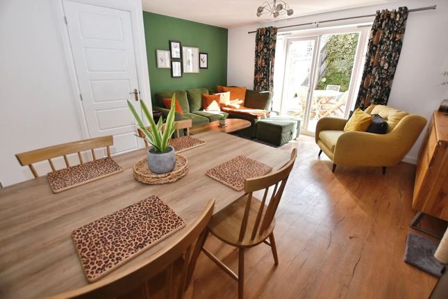 4, Baron Way, NEWTON ABBOT photo 2