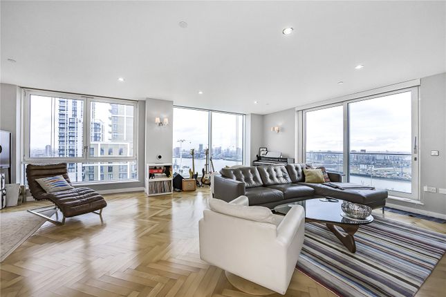 Thumbnail Flat for sale in Barge Walk, London