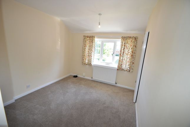 13, Caponfield, Welwyn Garden City photo 5