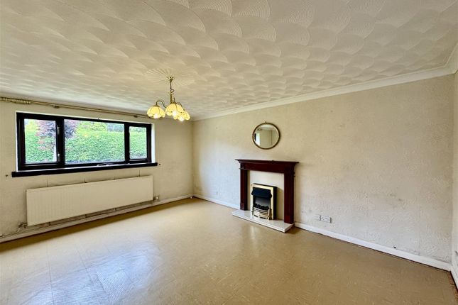 10, Brodawel, Ammanford photo 2