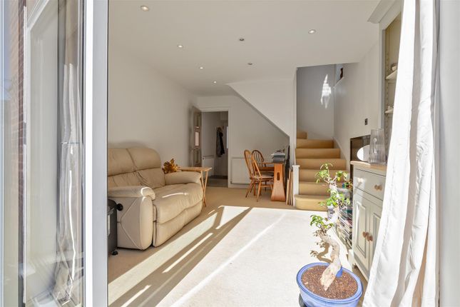 55, Wilstone Drive, St Albans photo 2