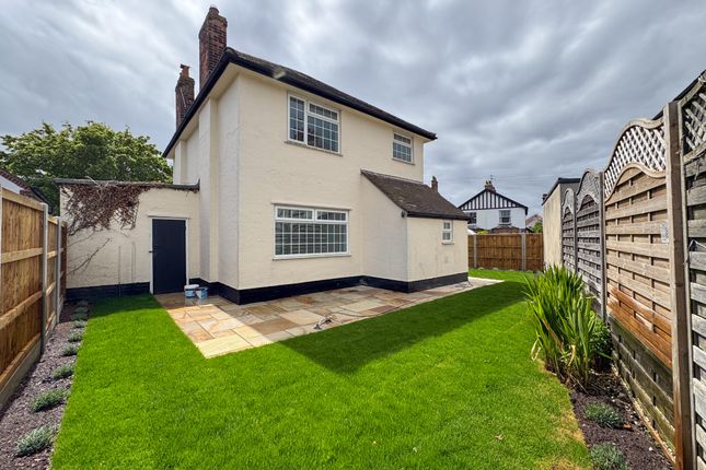 18, Oxford Road, Frinton-on-Sea photo 2