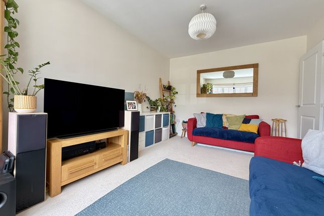 58, Stemson Avenue, Exeter photo 4