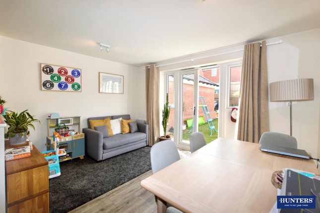 23, Admiral Close, Wigston photo 4