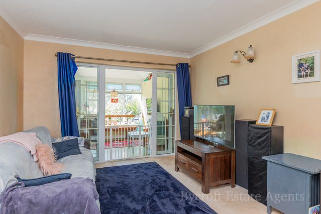 1 Archway Cottages, Main Road, Great Yarmouth photo 4