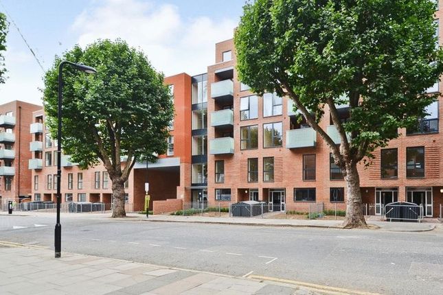 Thumbnail Flat to rent in 115 Dovetail Place, Lawrence Road, Seven Sisters