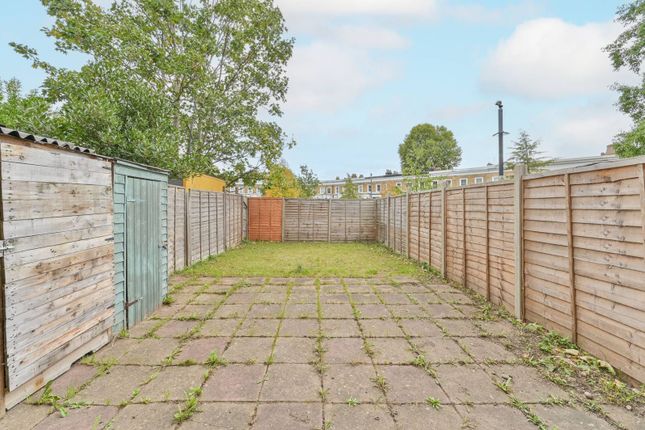 3-bed flat on Barrington Road, Brixton, £400,000
