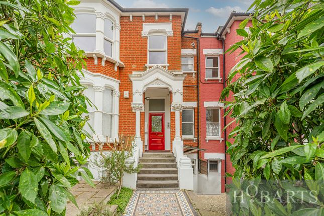 Flat for sale in Stapleton Hall Road, Stroud Green