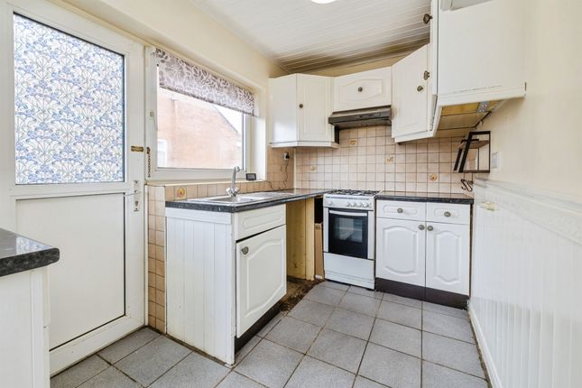 8, Ash Grove, Lincoln photo 2