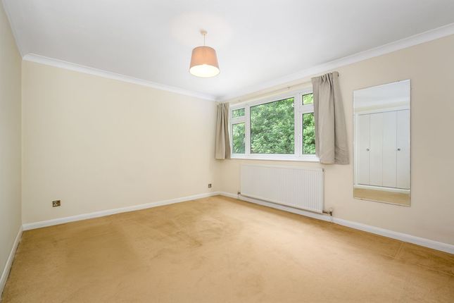 4 Woodside, Ashley Road, Walton-On-Thames photo 4