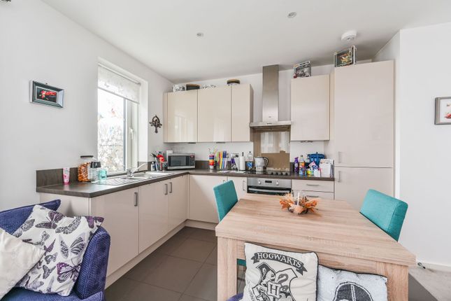 Jasmine House, Battersea photo 3