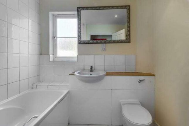 34,Flat 5, Lynbrook Grove, London photo 4