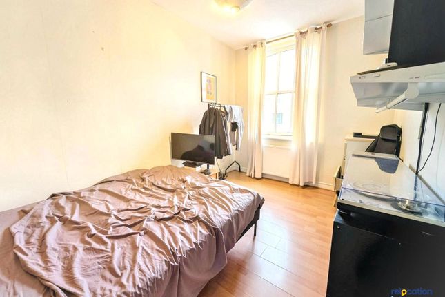 Flat 3, 411 Mare Street, Hackney photo 4