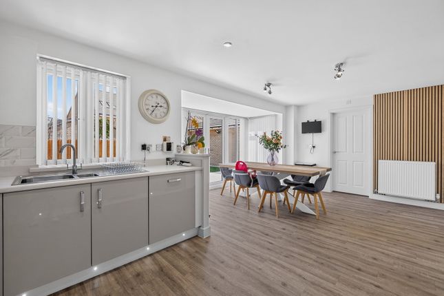 14, Cadwall Drive, Bedford photo 4