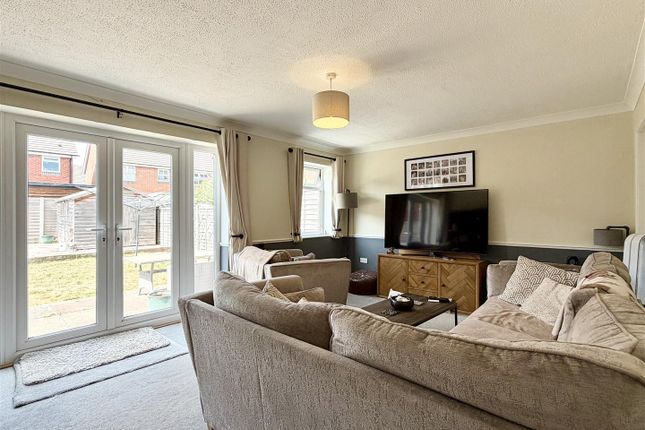 72, Bonington Drive, Hereford photo 2