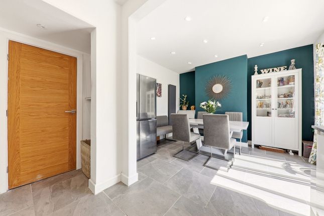 7, Grasmere Crescent, Harrogate photo 3