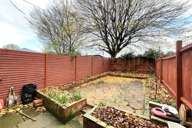 105,, Lovell Road, Southall photo 2