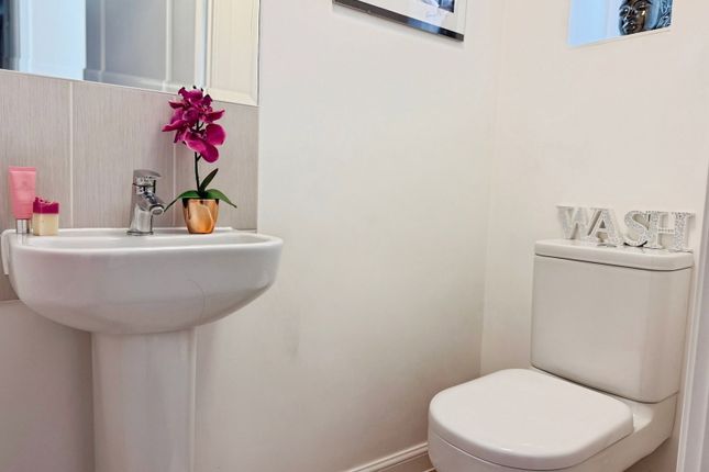 110, Cae Morfa, Neath photo 3
