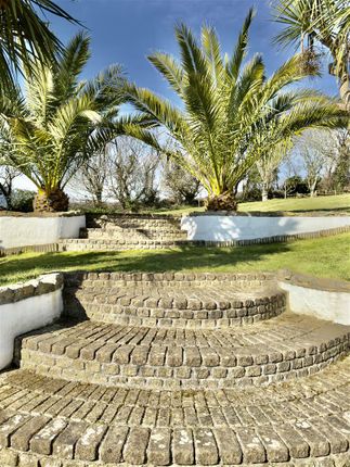 Garden Steps.Jpeg