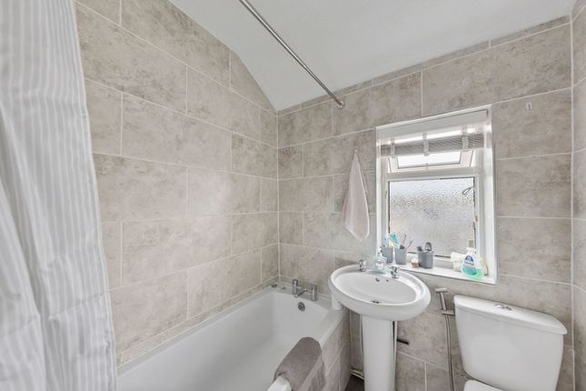 85 Newhaven Road, Warrington photo 4