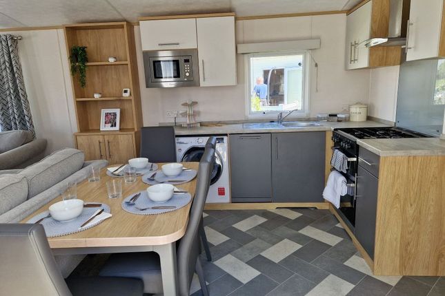 Carnaby Silverdale,, Willow Grove Park, Poulton-le-Fylde photo 5