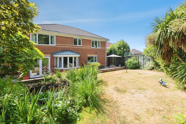 26, Thomas Avenue, Bristol photo 2