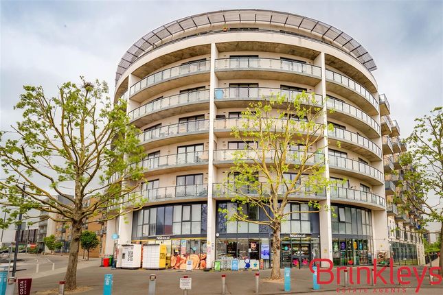 Flat to rent in Reed House, 21 Durnsford Road, London