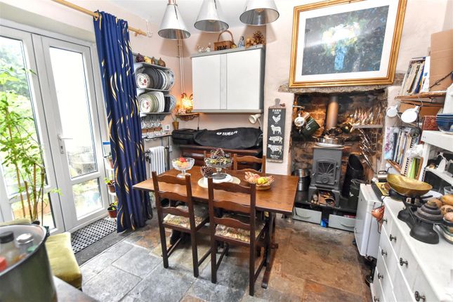 27, Fore Street, Camborne photo 3