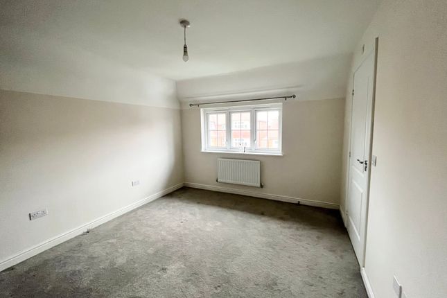 Detached house to rent in Grindale Road, Leicester