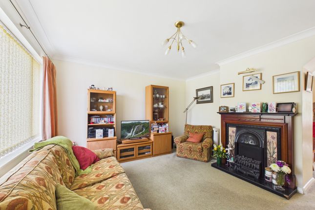 28 Princes Street, High Wycombe photo 3