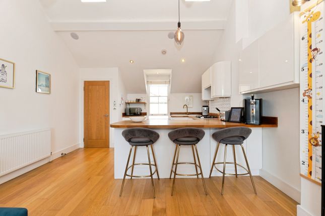 Flat 2/1b, Wilton Crescent, London photo 2