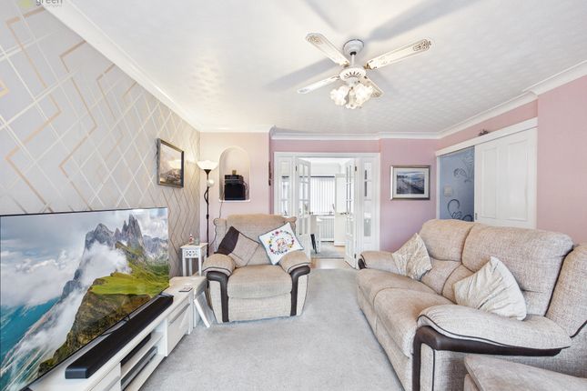 7, Humber Grove, Birmingham photo 2