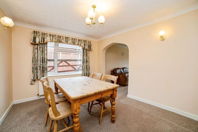 30, Haddon Road, Nottingham photo 4