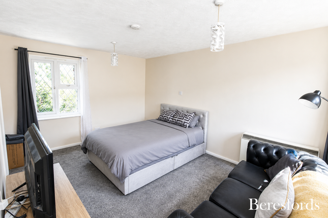 9, York Road, Billericay photo 3
