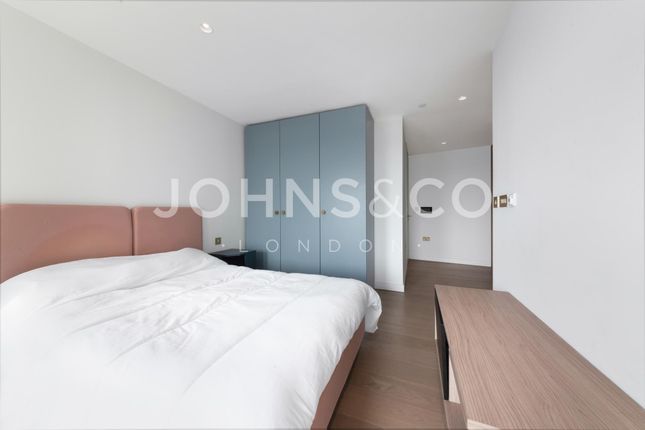 Flat 1102 4, Cutter Lane, London photo 5