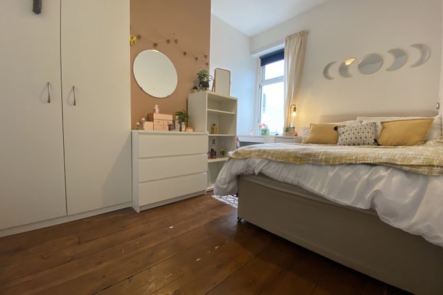 51, Dogfield Street, Cardiff photo 4
