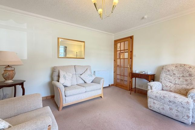 35, Knockomie Gardens, Forres photo 4