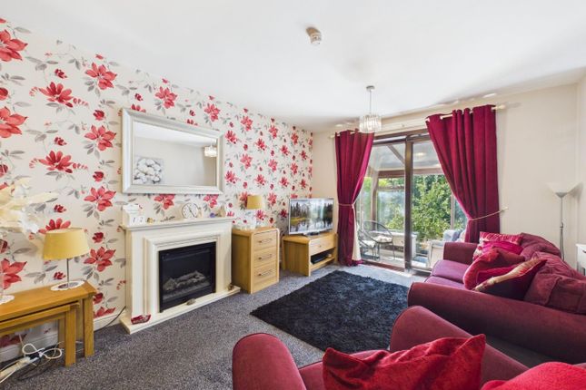 64, Cornwall Road, Bingley photo 2