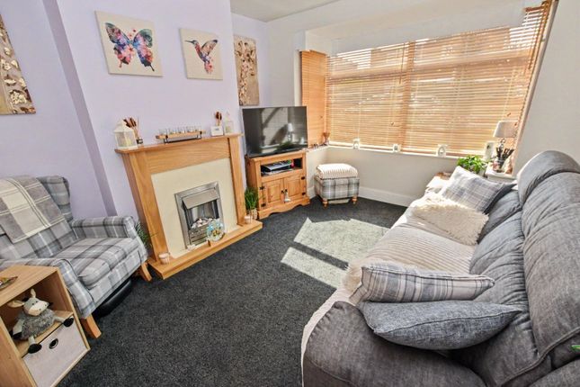 20, Leysholme Drive, Leeds photo 2