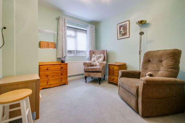 10, Martyns Place, East Grinstead photo 4