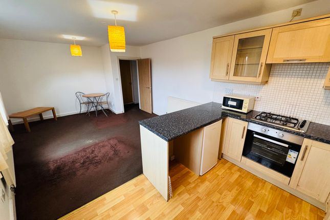 18, Chichester Road South, Manchester photo 2