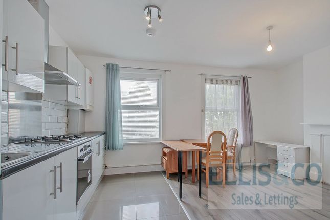 First Floor Flat, 25, Rosebank Road, London photo 3